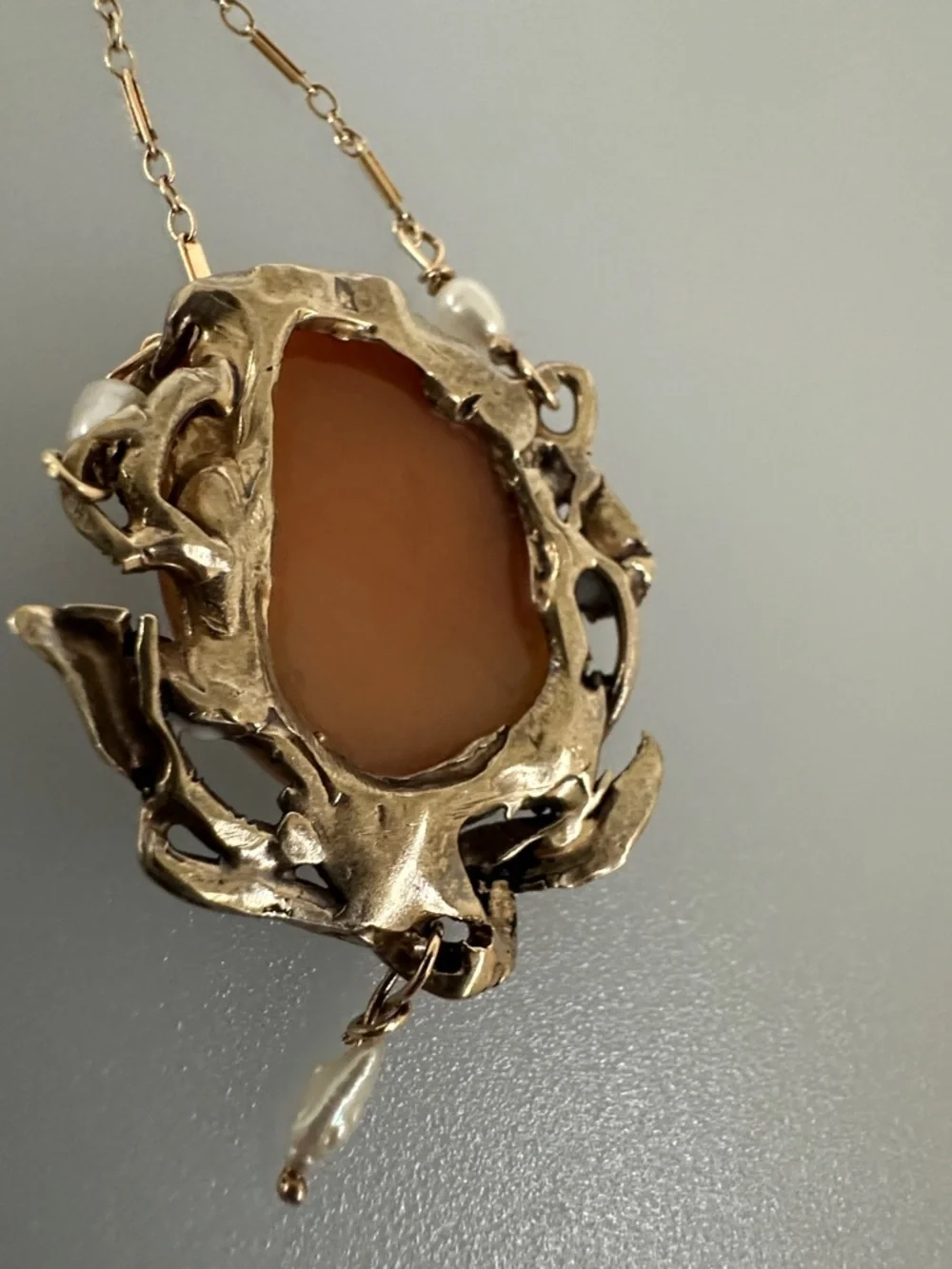 Estate 14k real solid Gold chain Necklace with White Carved Rose Cameo real Peal